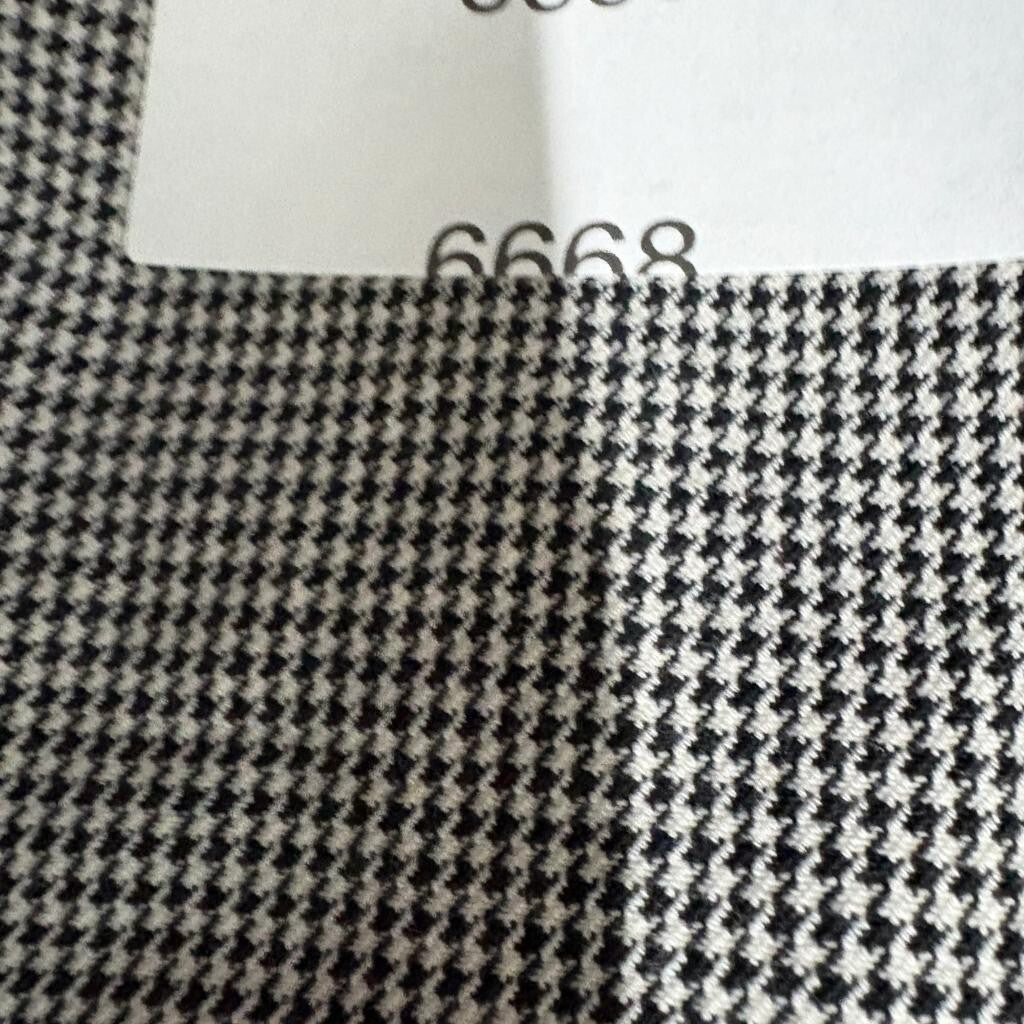Banana Republic Sloan Pants Womens 2P Black White Houndstooth Raw Hem Crop