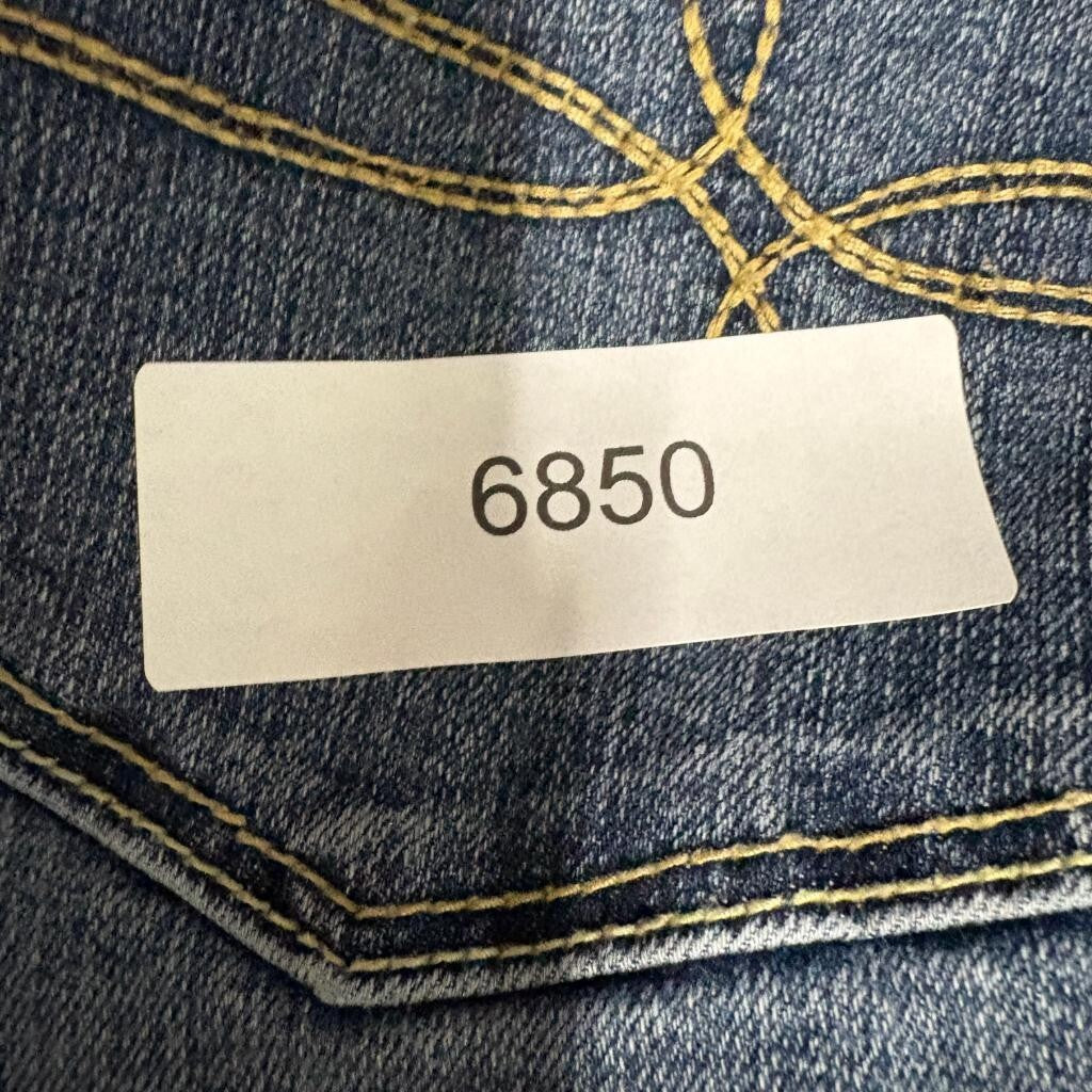 Denizen from Levis Skinny Jeans Womens Size 4M Blue Denim Stretch