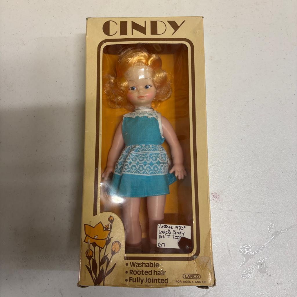 Vintage Larco Cindy Doll 7004 Blonde Hair Blue Dress Made in Hong Kong 1970s