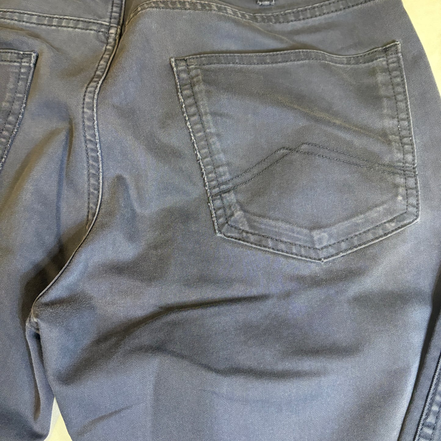 Patagonia Pants Men’s 31x32 Navy Blue Organic Cotton Straight Leg Casual Outdoor