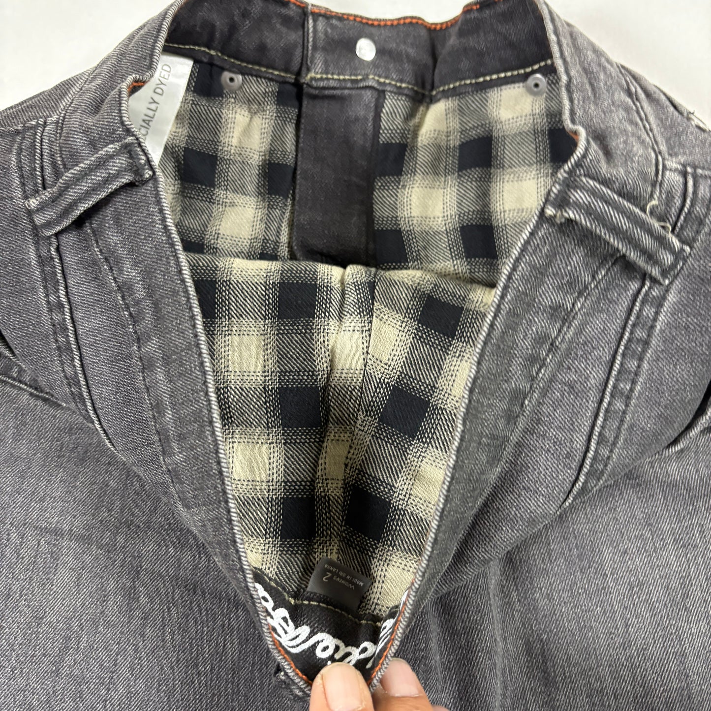 Eddie Bauer womens jeans size 2 black gray boyfriend mid rise straight plaid cuff