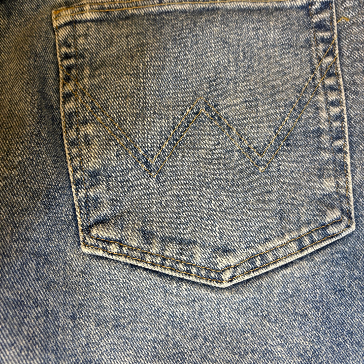 Wrangler Jeans Men’s 35x30 Vintage Y2K Light Wash Denim Straight Leg 100% Cotton