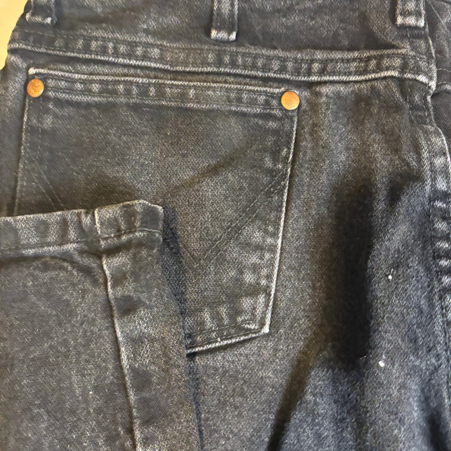 Wrangler Jeans Men’s 36x32 Black Charcoal Straight Leg 100% Cotton Denim