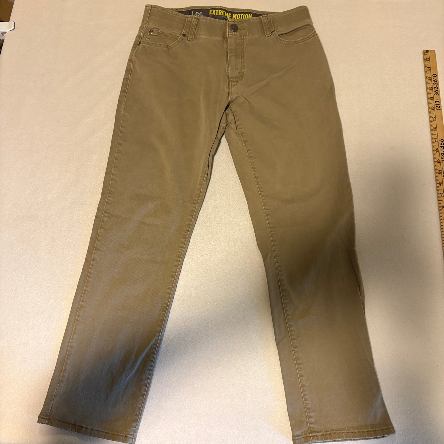 Lee Extreme Motion Khaki Pants 31x30 Fits Like 30x28 Straight Taper Stretch