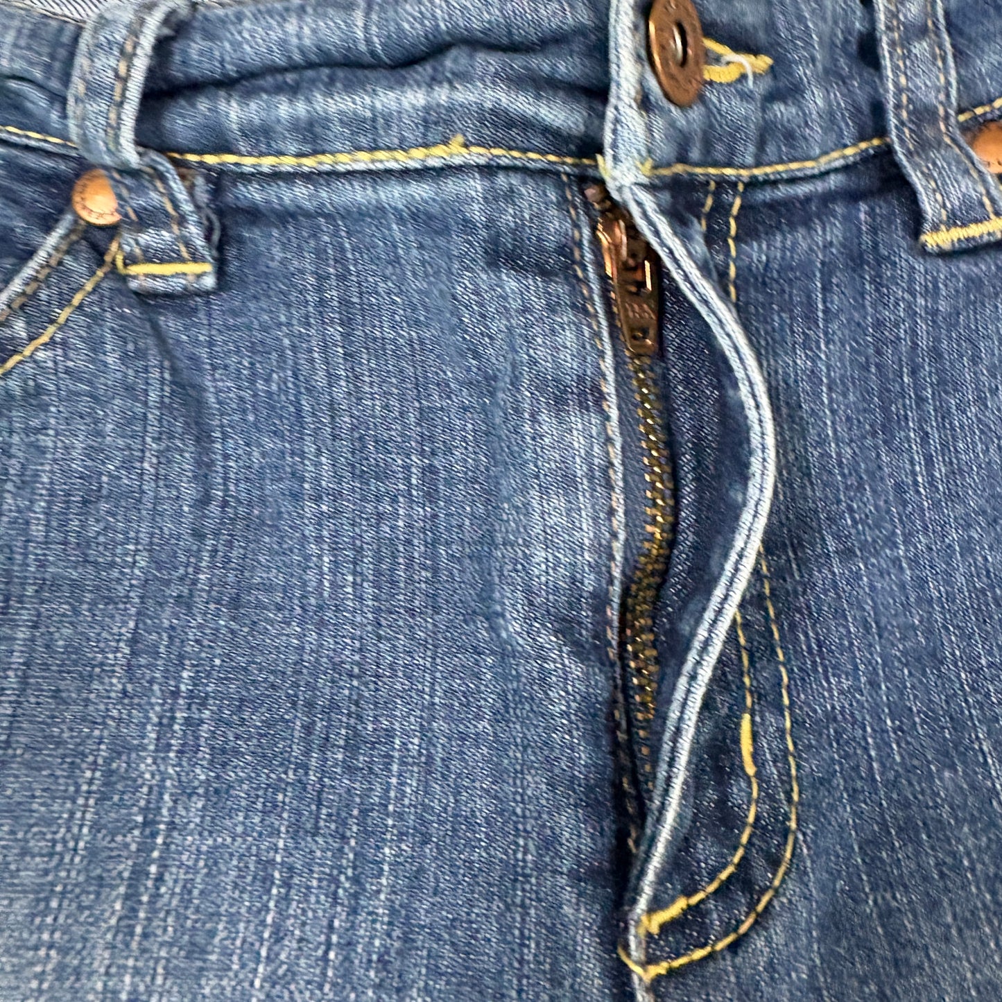 DKNY Jeans Women’s Size 8 Blue Medium Wash Bootcut Denim Stretch Casual Pants