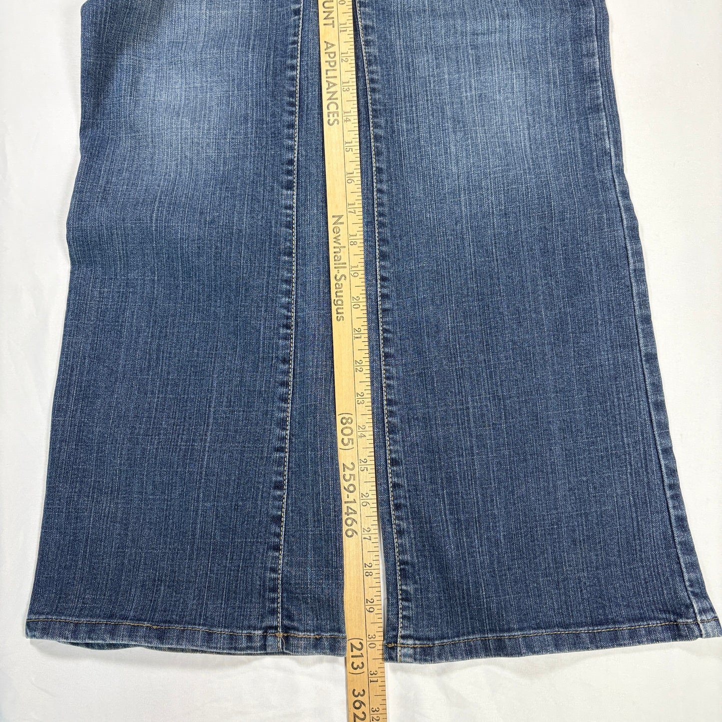 DKNY Jeans Women’s Size 8 Blue Medium Wash Bootcut Denim Stretch Casual Pants
