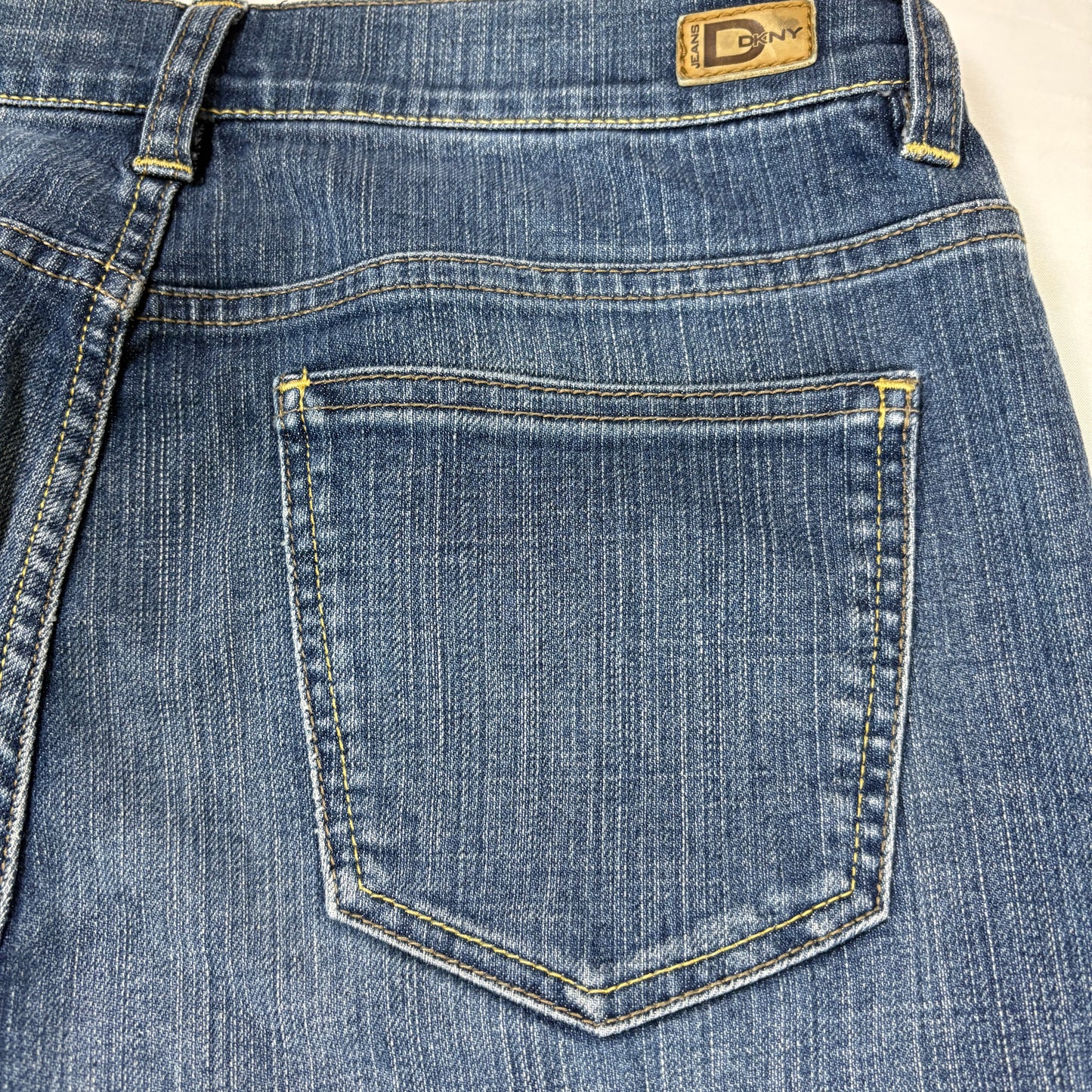 DKNY Jeans Women’s Size 8 Blue Medium Wash Bootcut Denim Stretch Casual Pants