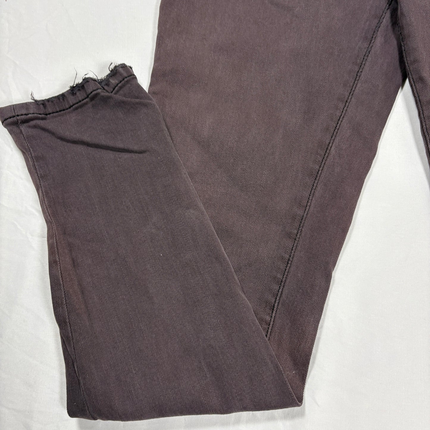 BDG Jeans Women’s 30W 29L High Rise Twig Ankle Gray Slim Raw Hem Floral Patch