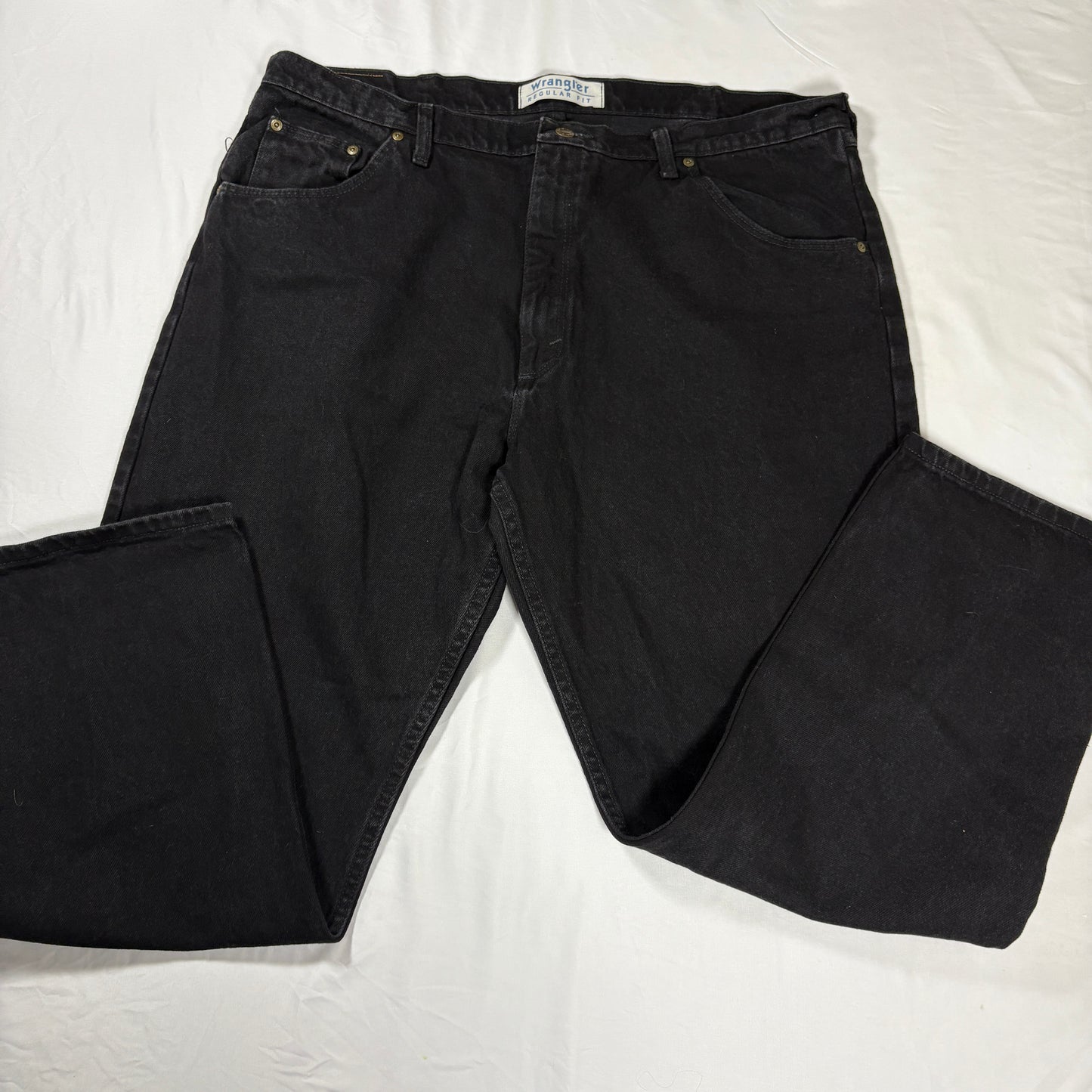 Wrangler Regular Fit Men’s 42x30 Black Denim Jeans Classic Straight Baggy Vintage