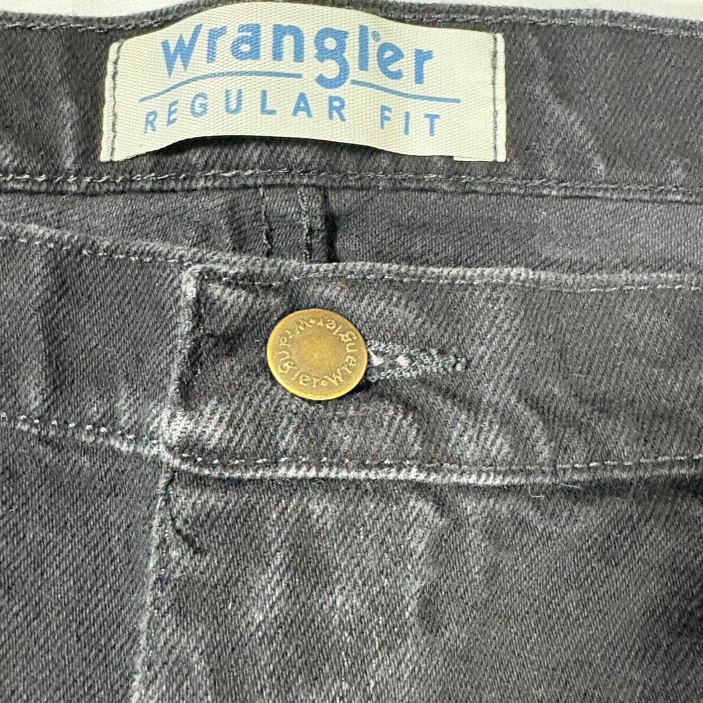 Wrangler Regular Fit Men’s 42x30 Black Denim Jeans Classic Straight Baggy Vintage