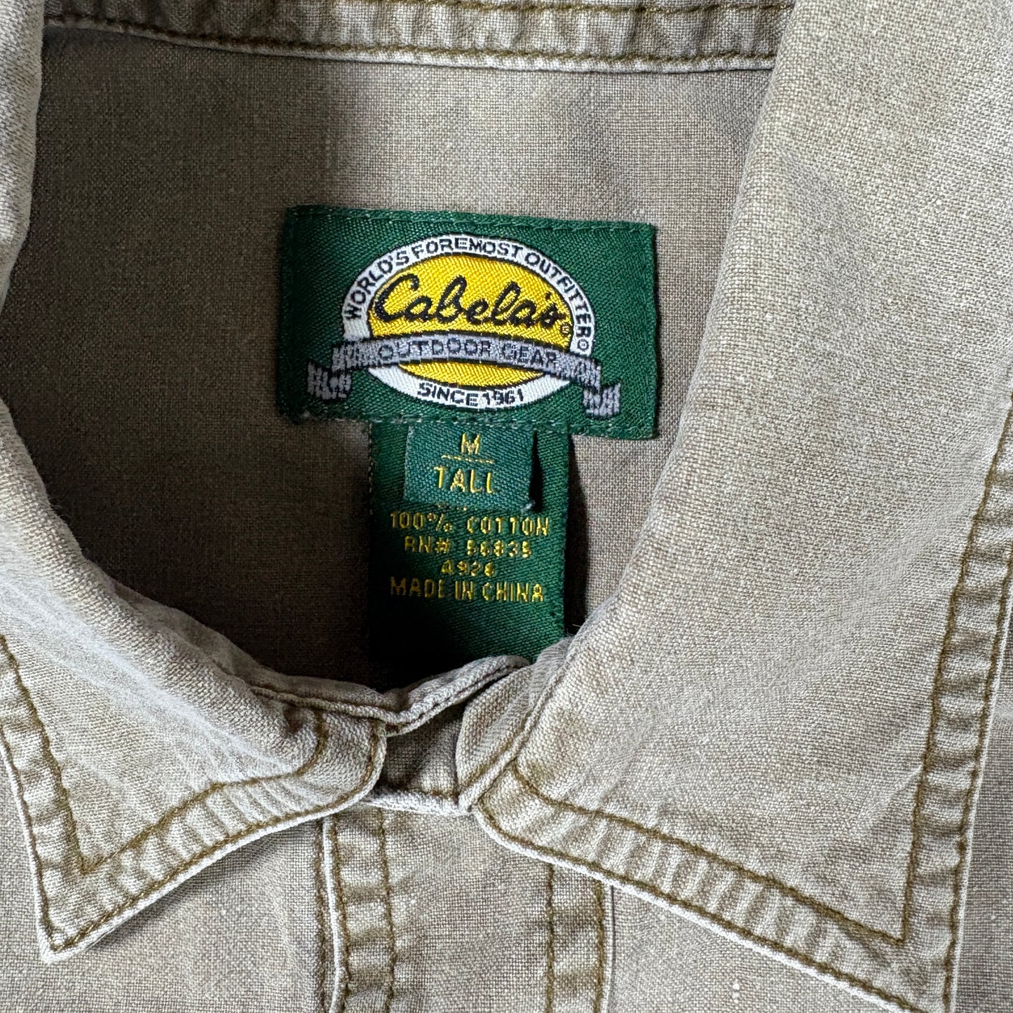Cabela's Outdoor Gear Shirt M Tall Khaki Button Up Utility Pockets 100% Cotton