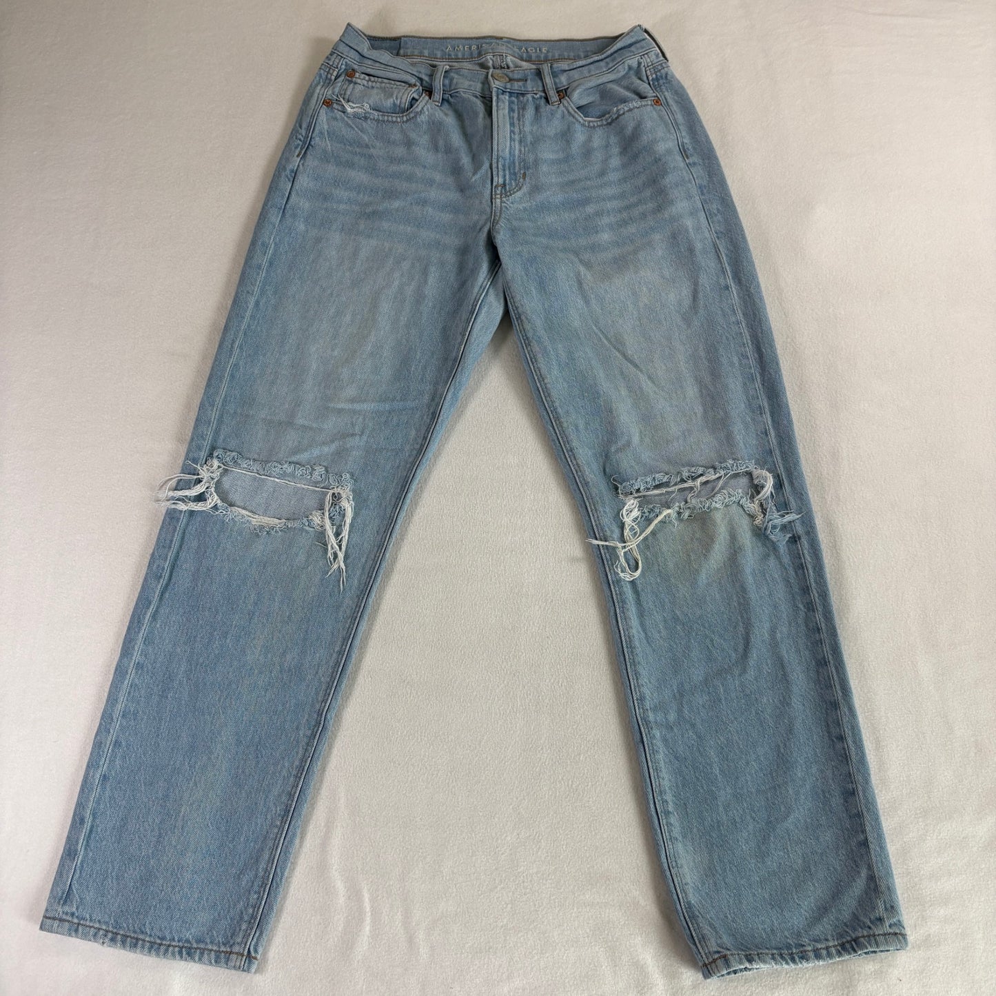 American Eagle Straight Leg Distressed Light Wash Jeans Women’s 8 Regular
