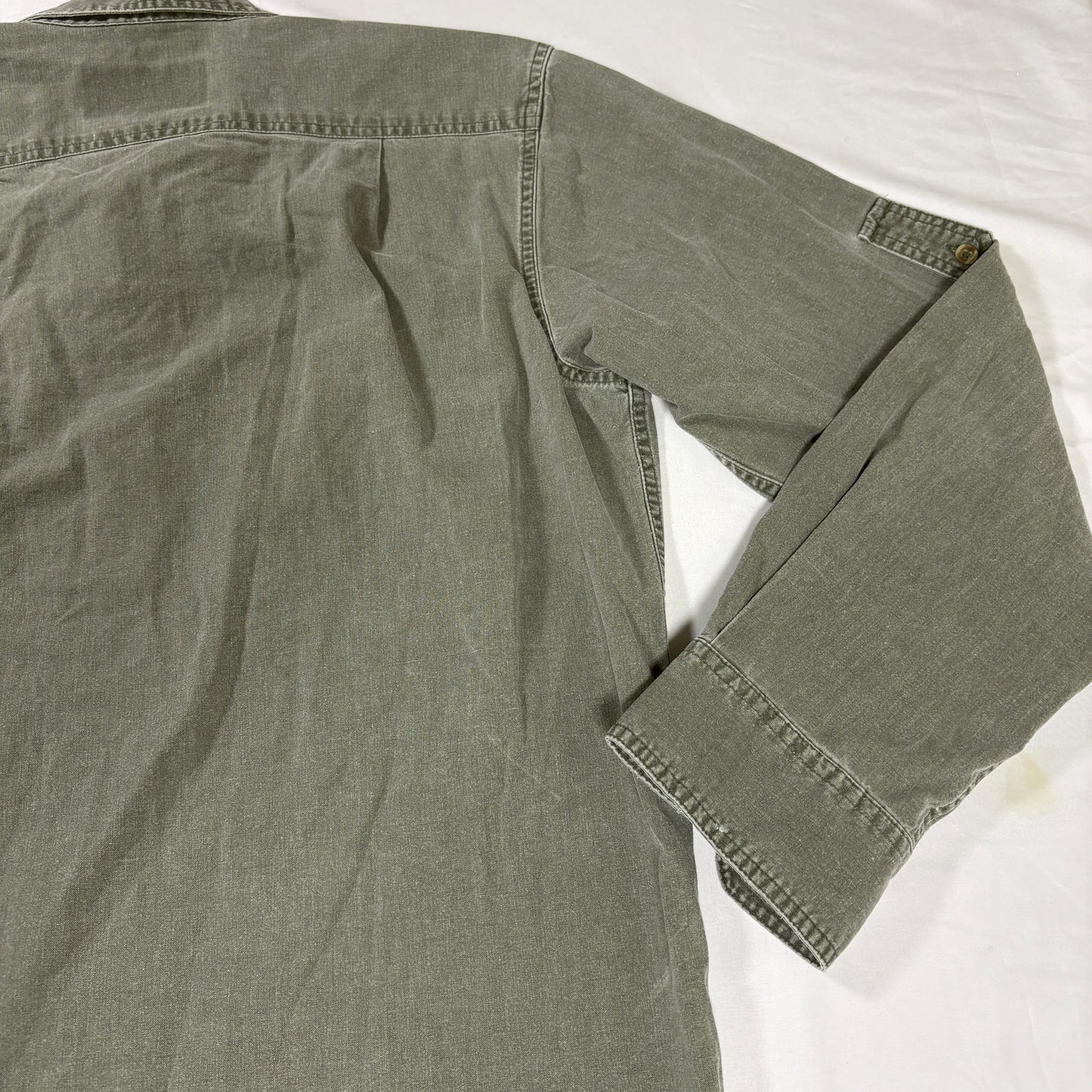 Cabela's Shirt M Green Utility Safari Outdoor Button Up Pockets Epaulets Cotton