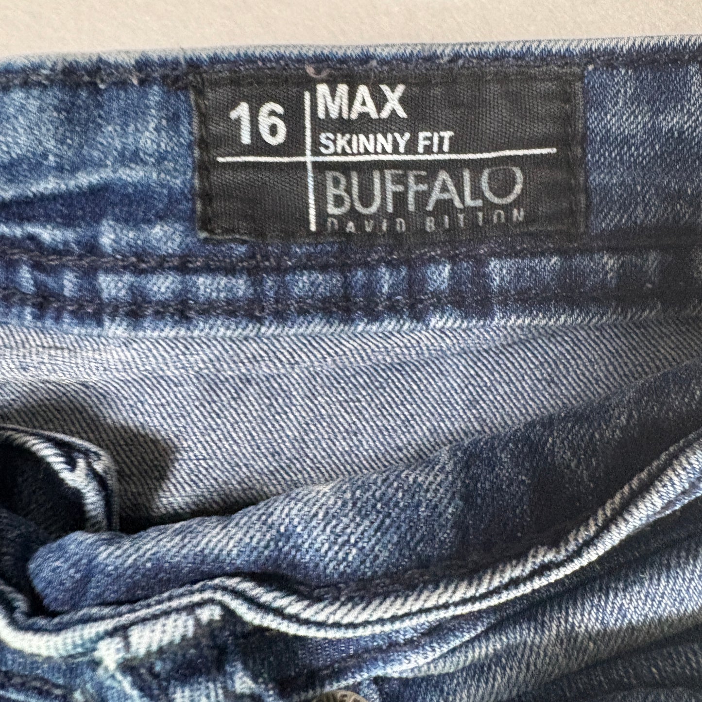 Buffalo David Bitton Men’s 16 Max Skinny Fit Jeans Blue Stretch Denim Faded Wash