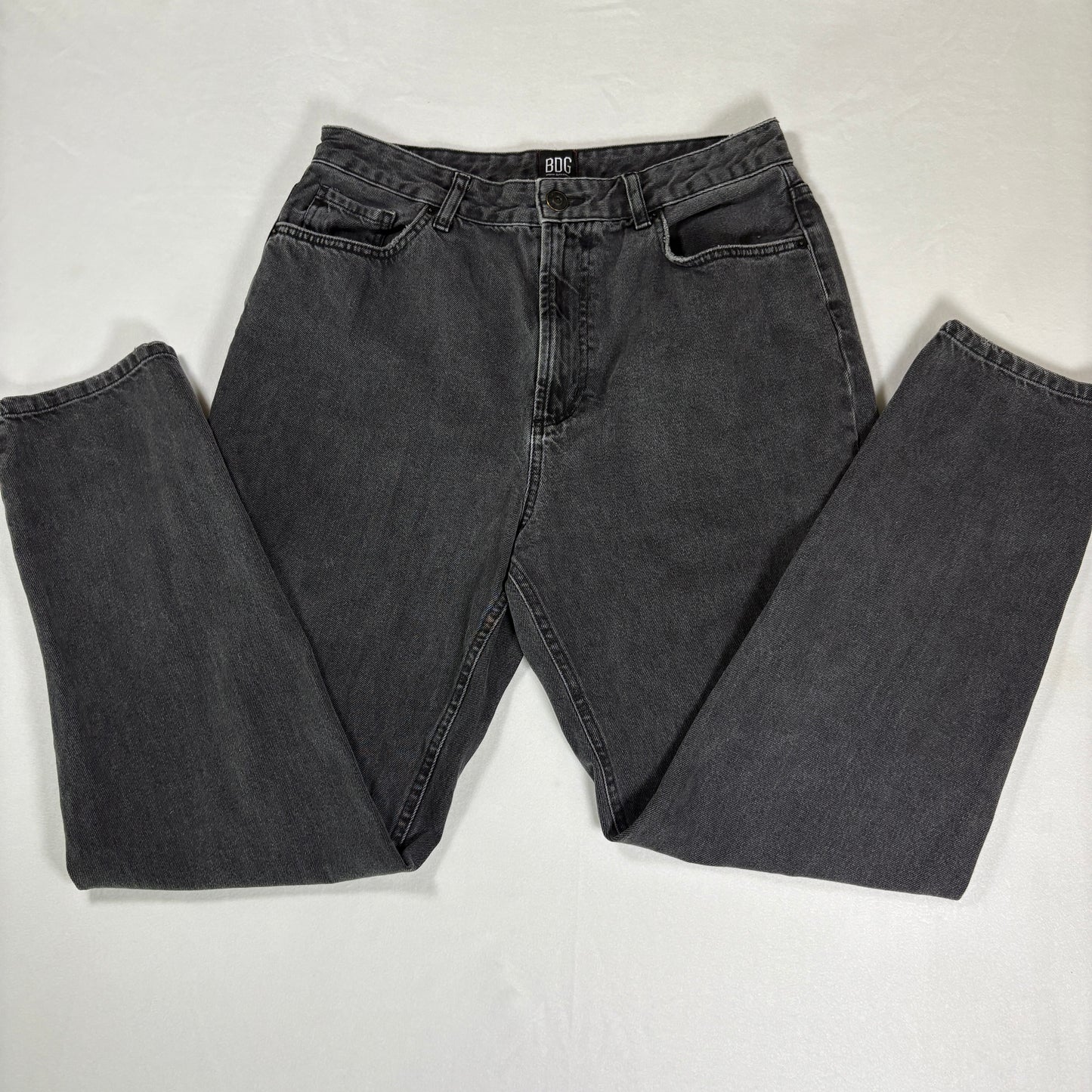 BDG Urban Outfitters Mom Jeans High Rise Black Washed Denim Baggy Women’s 31
