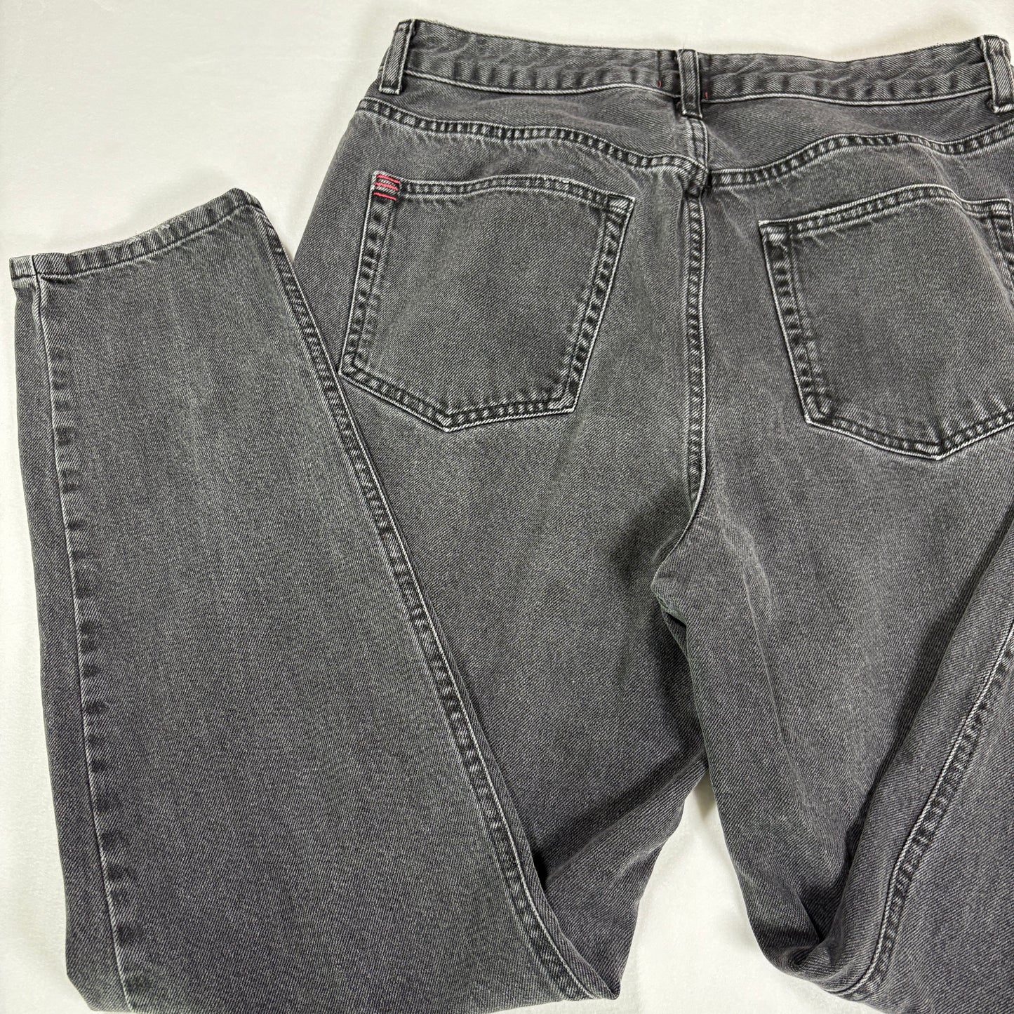 BDG Urban Outfitters Mom Jeans High Rise Black Washed Denim Baggy Women’s 31