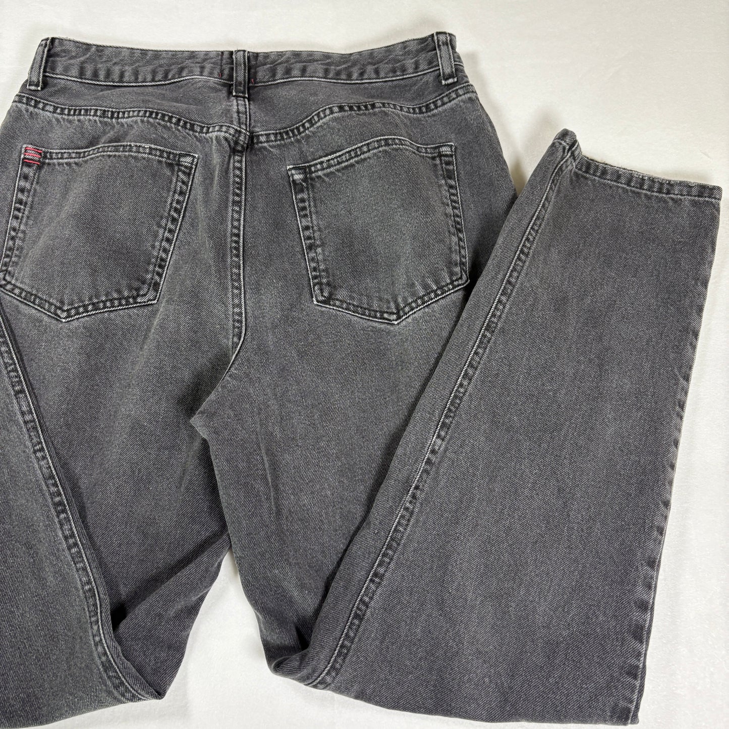 BDG Urban Outfitters Mom Jeans High Rise Black Washed Denim Baggy Women’s 31