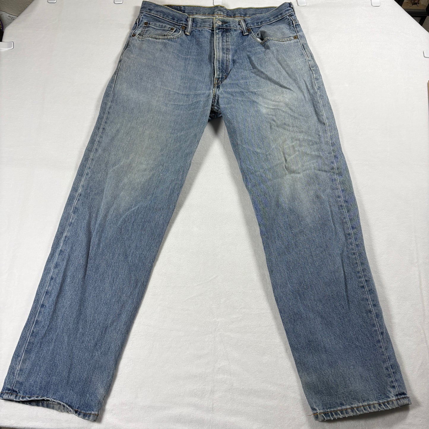 Vintage Levis 550 Jeans Mens 36x32 Distressed Straight Leg Denim Light Wash Blue
