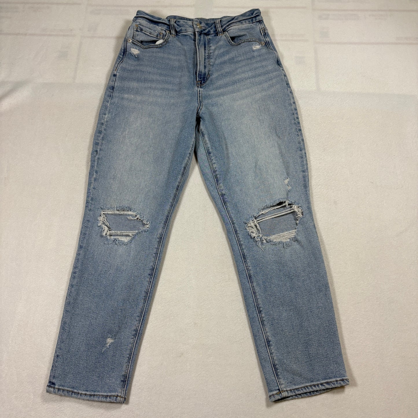 American Eagle Mom Jeans Womens 6 Short Light Wash Distressed High Rise Denim