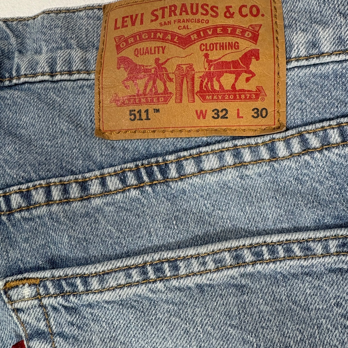 Levi’s 511 Jeans Mens 32x30 Slim Fit Light Wash Distressed Ripped Denim Pants
