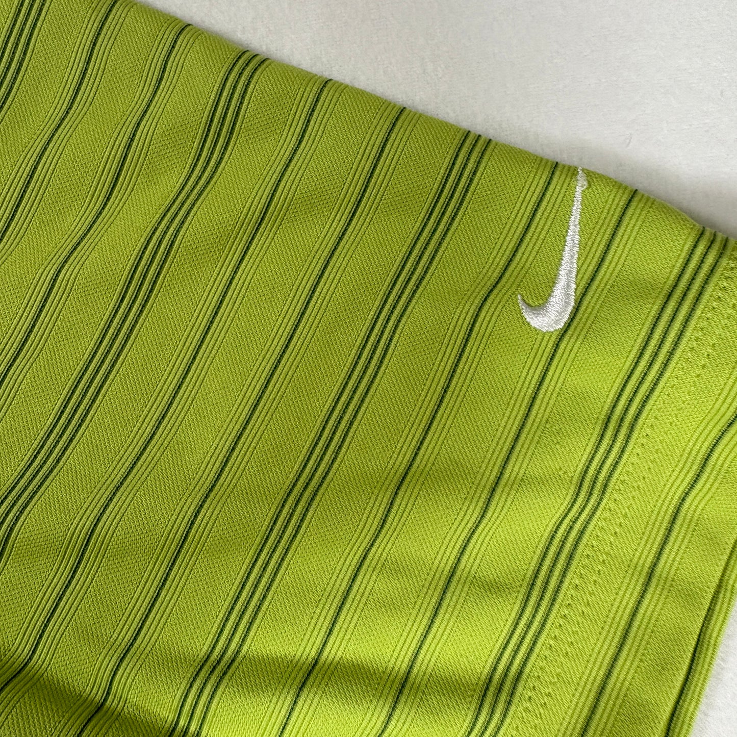 Nike Golf Polo Shirt Mens M Green Striped Dri-Fit Performance Short Sleeve