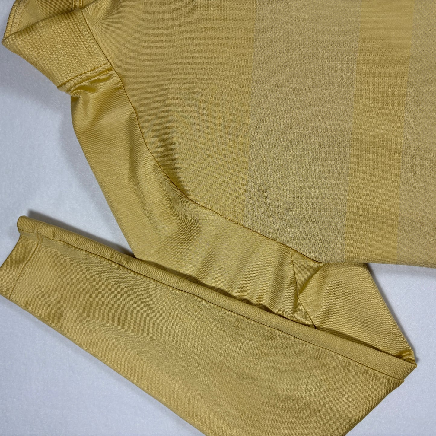 Nike Dri-Fit 1/4 Zip Pullover Mens M Yellow Long Sleeve Athletic Golf Standard Fit