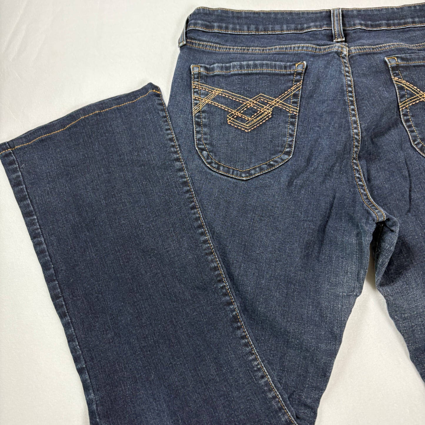 Denizen from Levi’s Totally Shaping Bootcut Jeans Women’s 14 Dark Wash Stretch