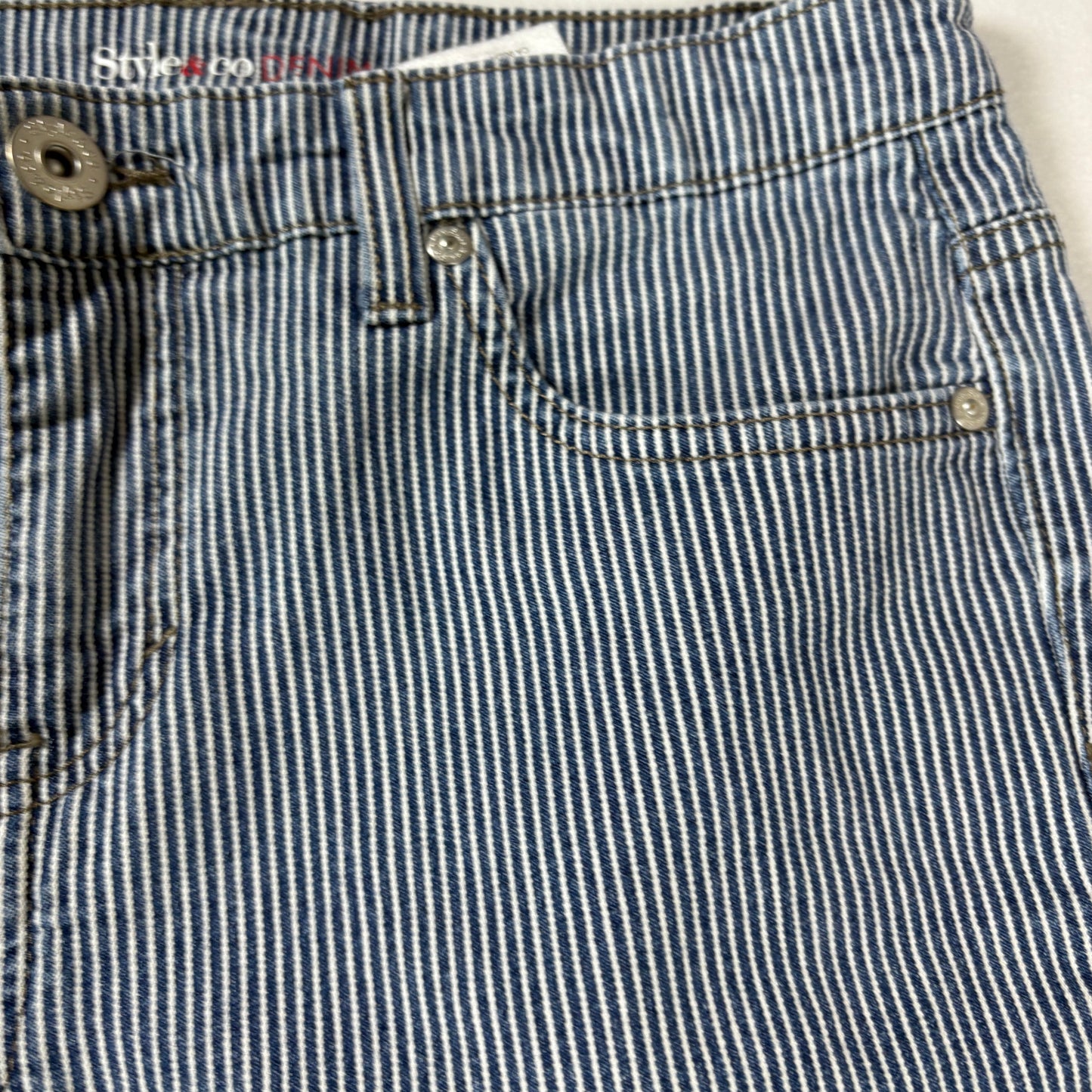 Style & Co Denim Women’s 4P Blue White Pinstripe Cropped Jeans Stretch Casual