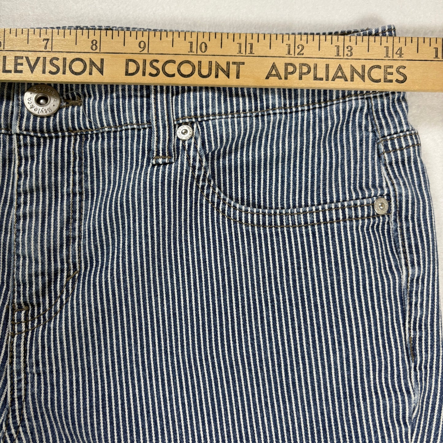 Style & Co Denim Women’s 4P Blue White Pinstripe Cropped Jeans Stretch Casual