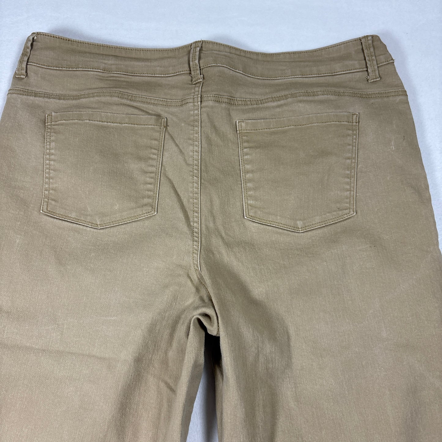 Time and Tru Womens Capri Pants XL 16-18 Khaki Stretch Cropped Casual Plus Size