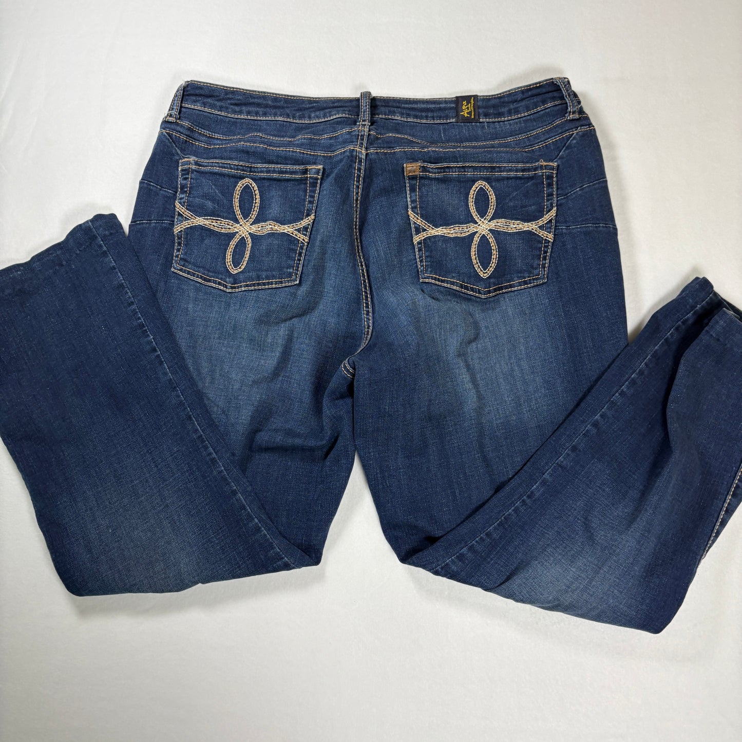 Aura Wrangler Jeans Women’s Bootcut Dark Wash Denim Mid Rise Stretch Blue