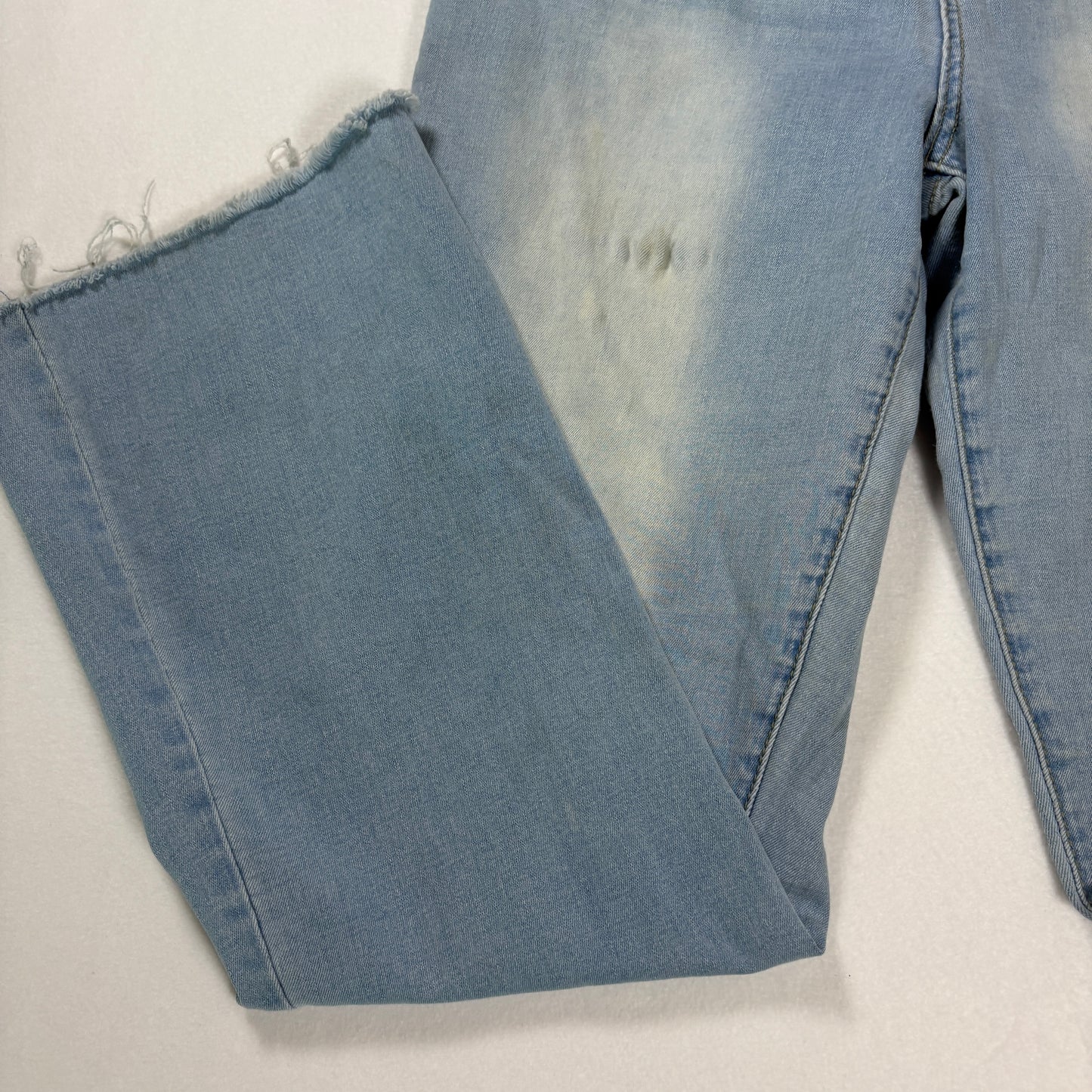 YMI Jeans Women’s Light Wash Denim Distressed Raw Hem Baggy Straight Leg
