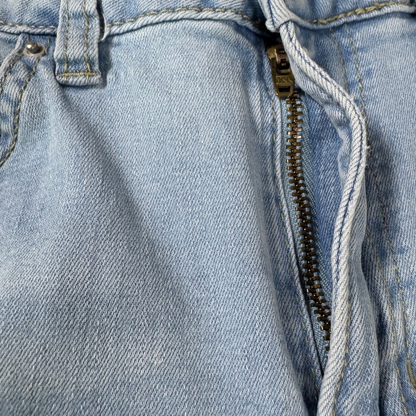 YMI Jeans Women’s Light Wash Denim Distressed Raw Hem Baggy Straight Leg
