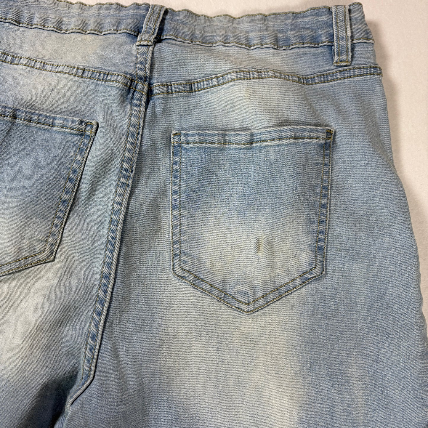 YMI Jeans Women’s Light Wash Denim Distressed Raw Hem Baggy Straight Leg