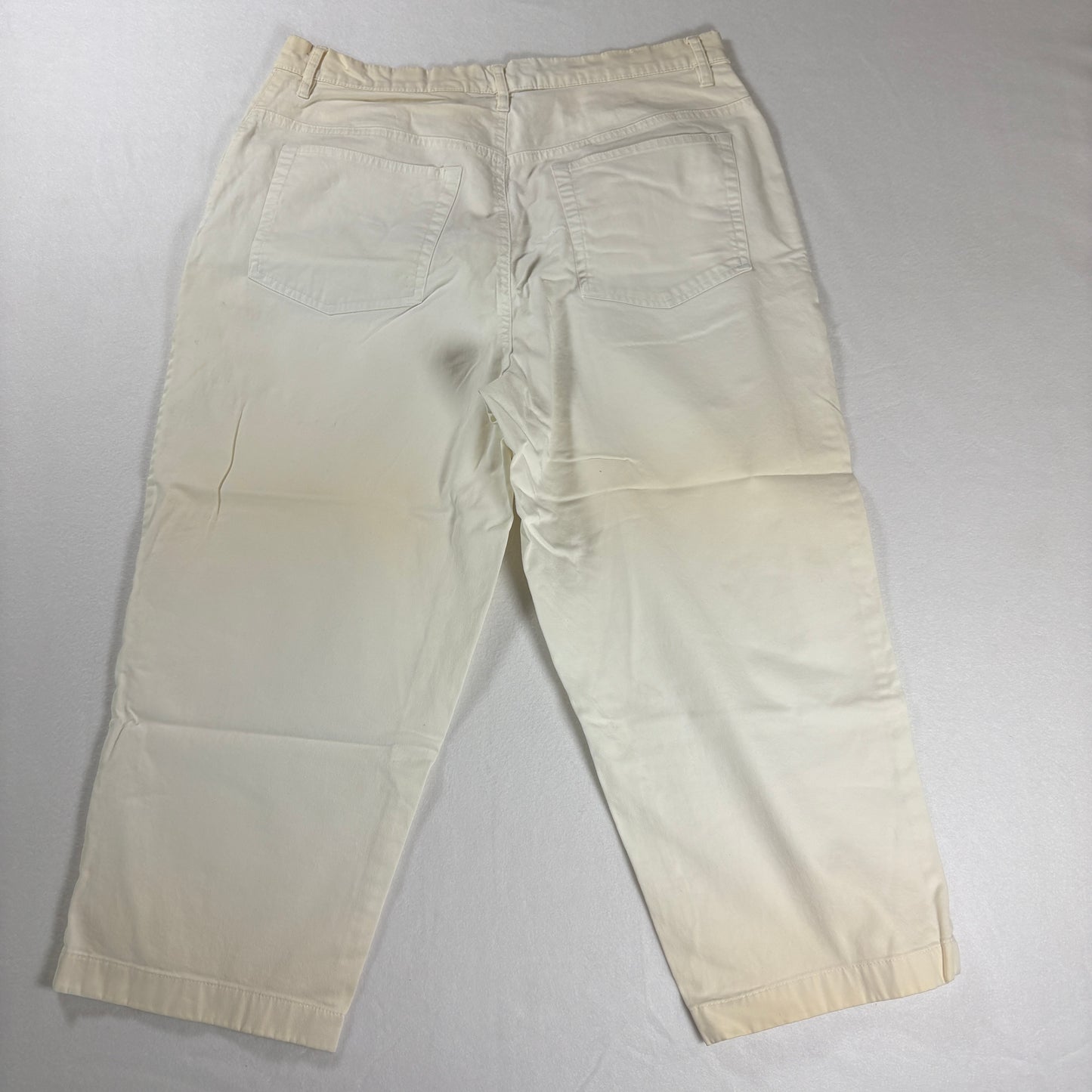 Covington Pants Women’s 14 Stretch Beige White Cropped Casual Capri