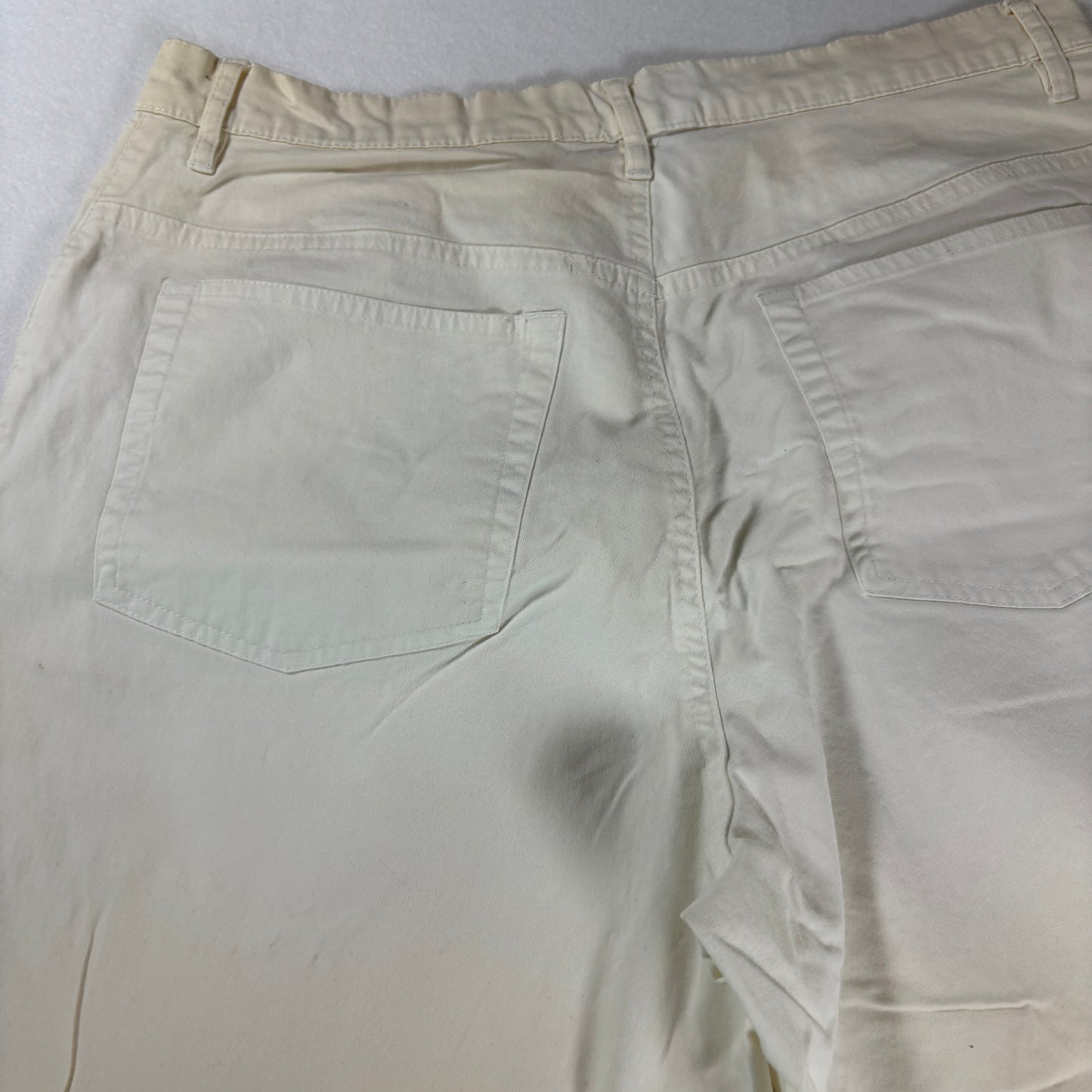Covington Pants Women’s 14 Stretch Beige White Cropped Casual Capri