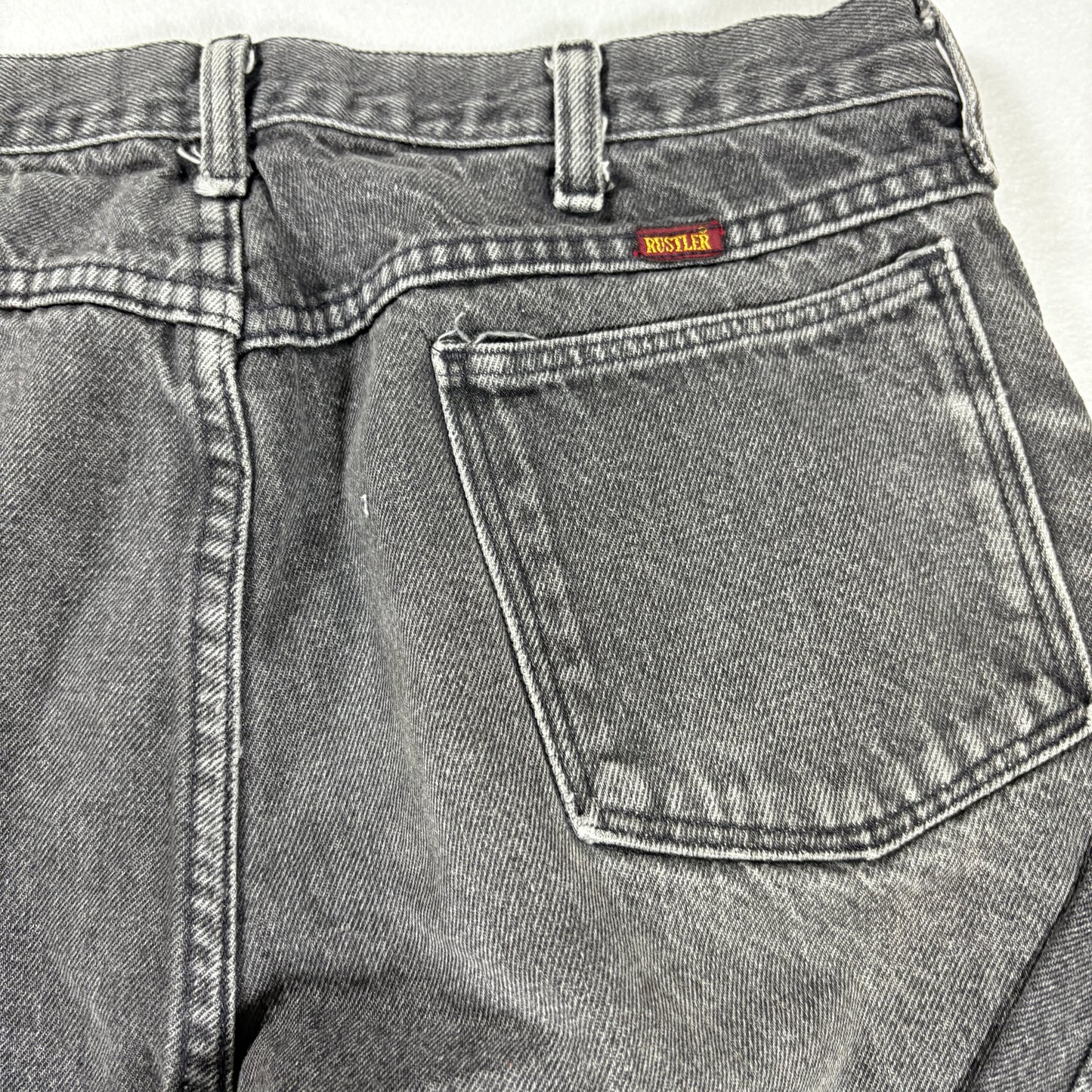 Vintage Jeans Men’s 38x30 Black Gray Wash Straight Leg Denim Pants