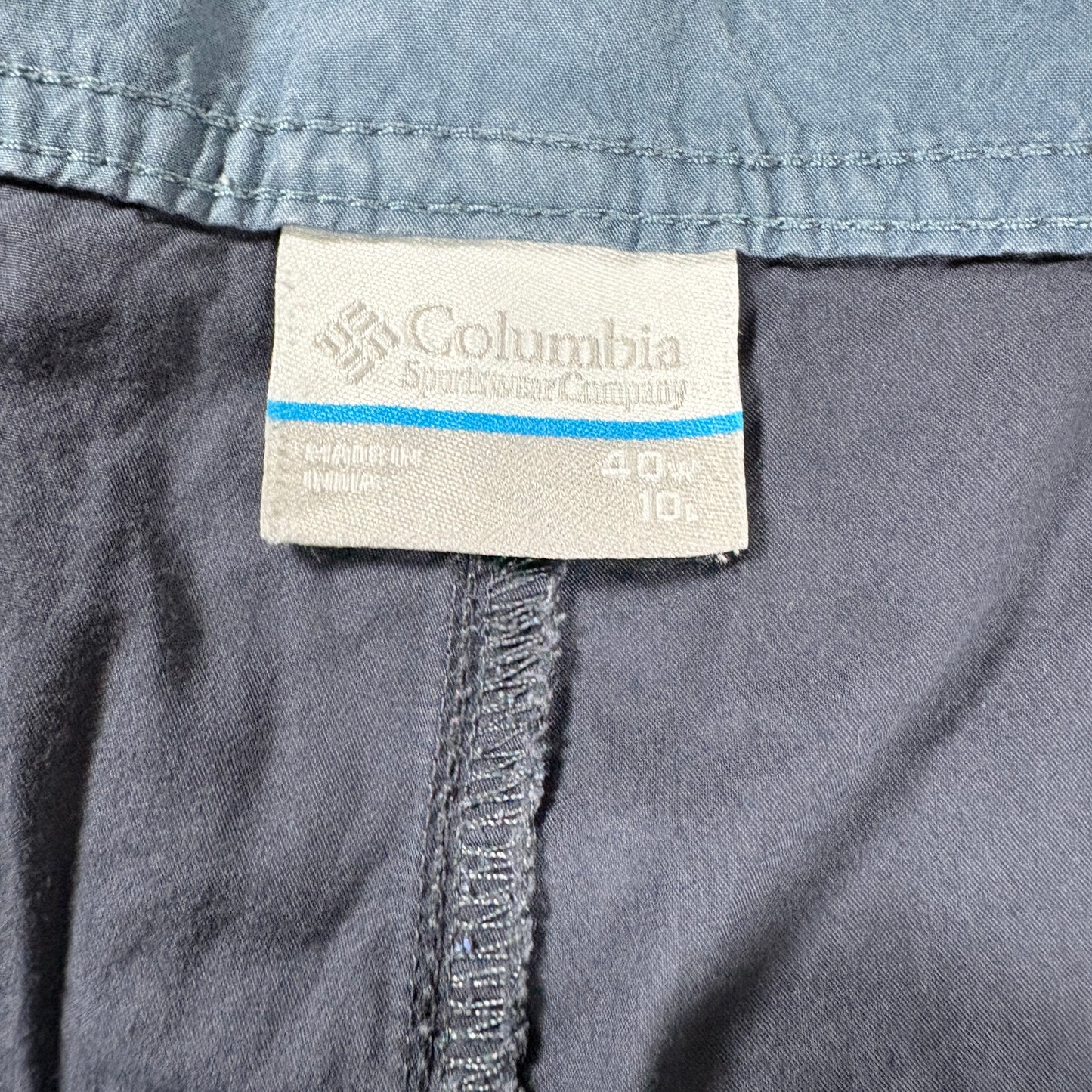 Columbia Shorts Men’s 40 Navy Blue Casual Outdoor Hiking Cotton Blend 10" Inseam