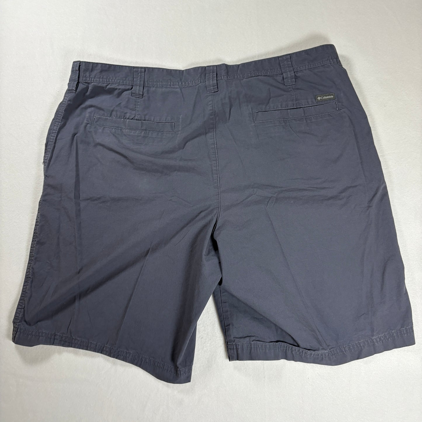 Columbia Shorts Men’s 40 Navy Blue Casual Outdoor Hiking Cotton Blend 10" Inseam