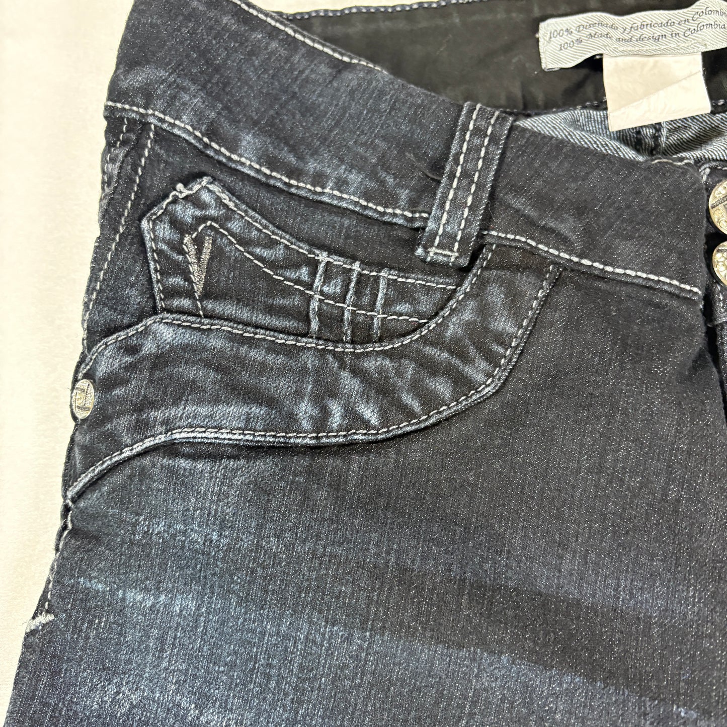 Colombian Jeans Women’s Black Denim Skinny Mid Rise Stretchy Dark Wash Pants