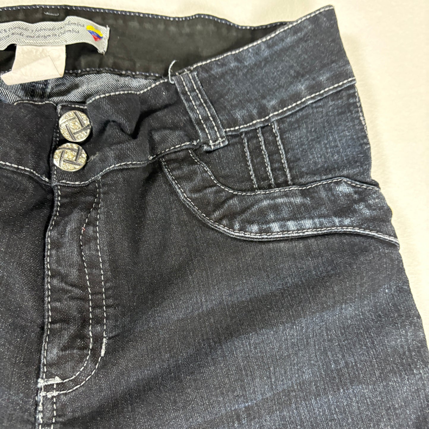 Colombian Jeans Women’s Black Denim Skinny Mid Rise Stretchy Dark Wash Pants
