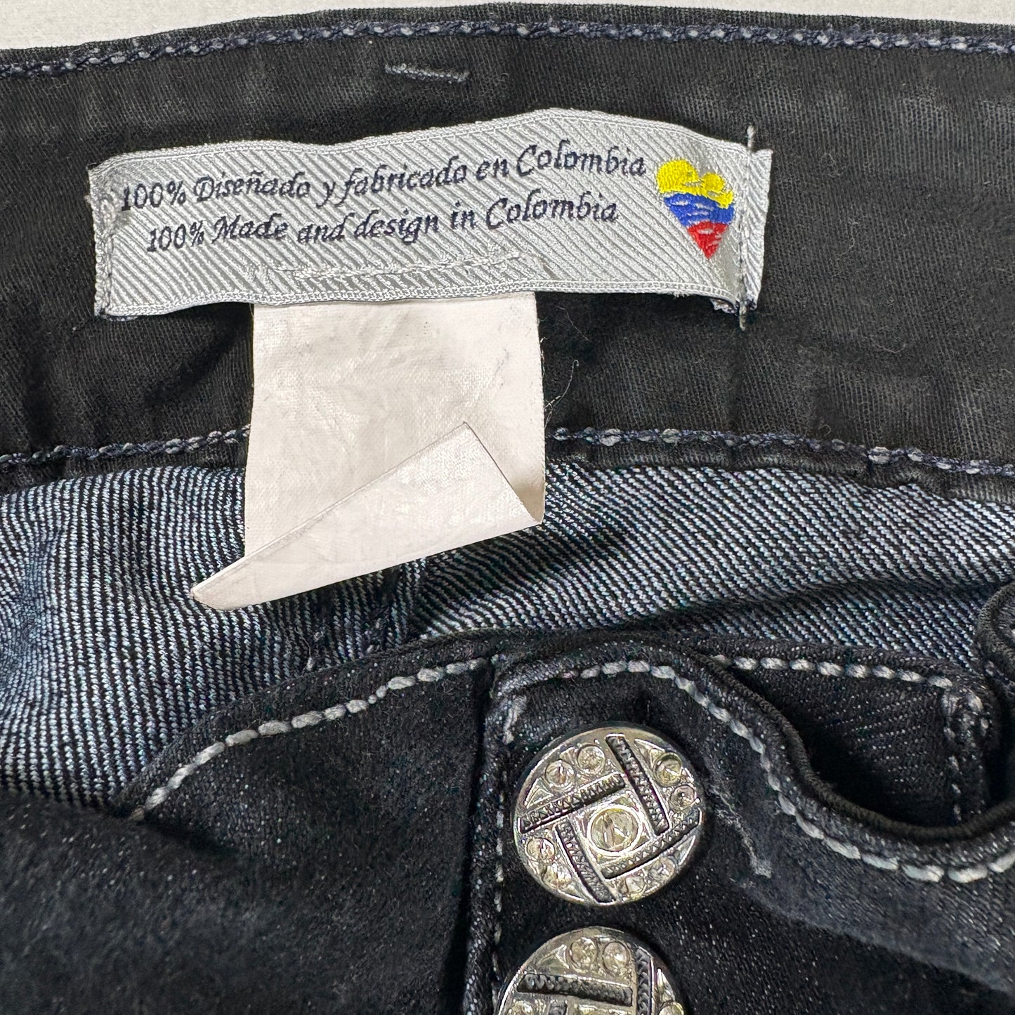 Colombian Jeans Women’s Black Denim Skinny Mid Rise Stretchy Dark Wash Pants