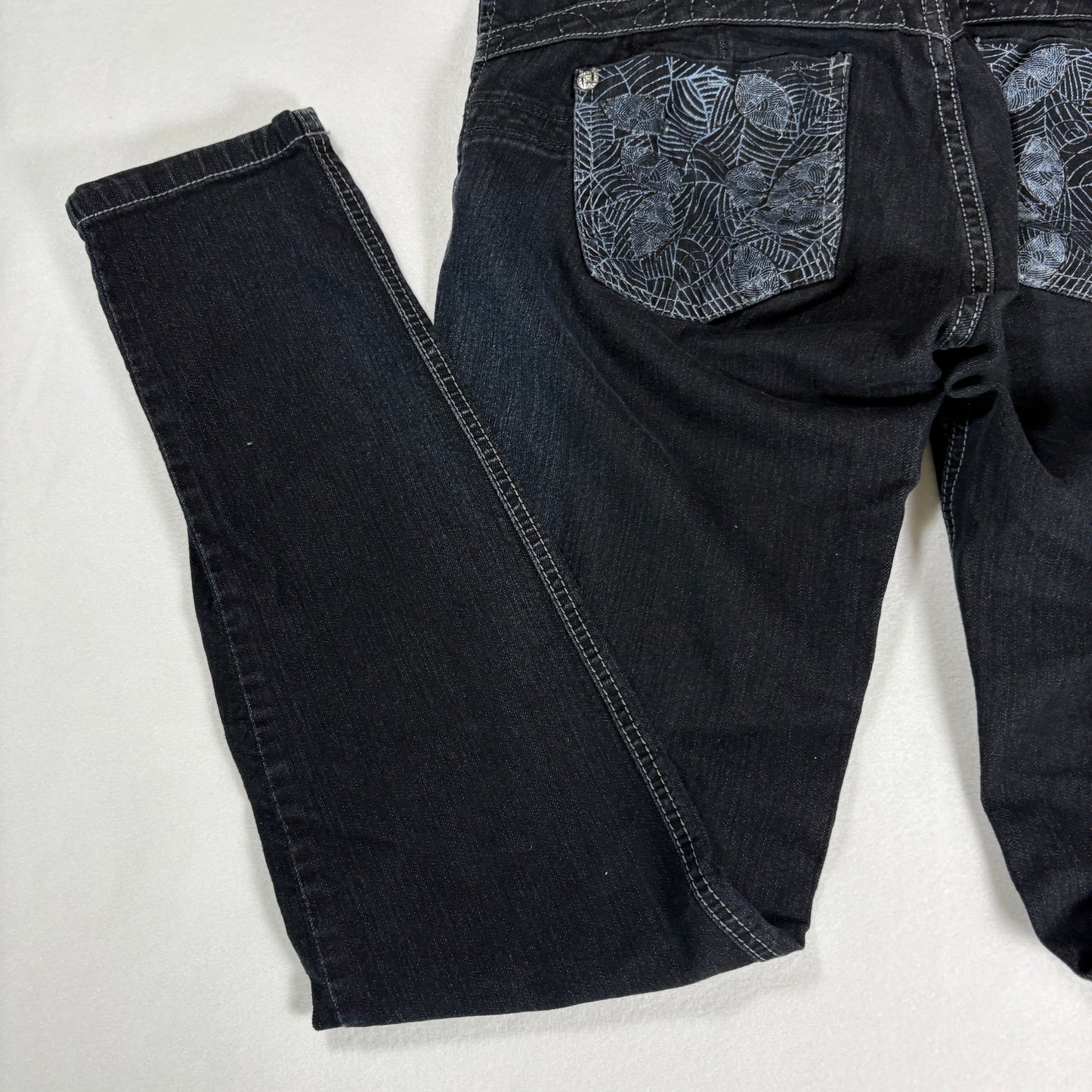 Colombian Jeans Women’s Black Denim Skinny Mid Rise Stretchy Dark Wash Pants