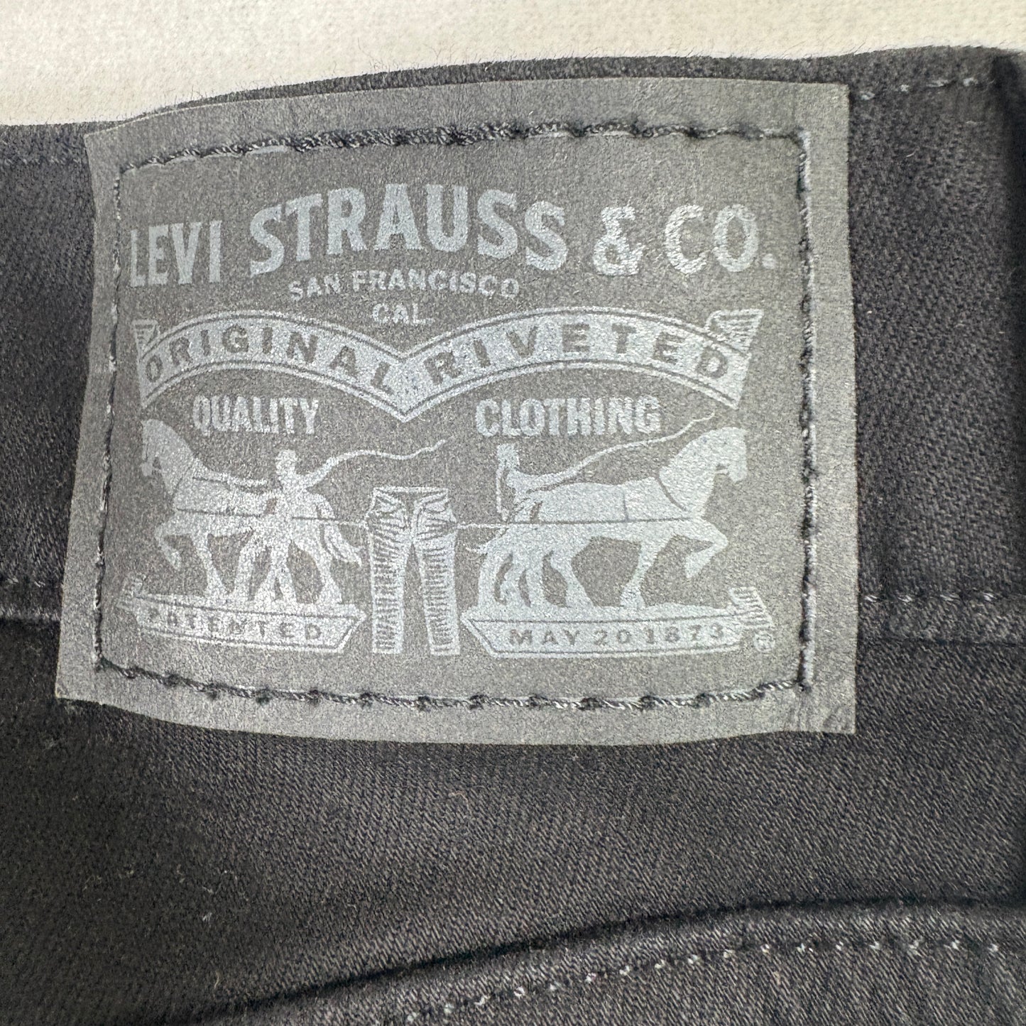 Levi’s Womens 721 High Rise Skinny Jeans 29x28 Black Denim Raw Hem Y2K Grunge