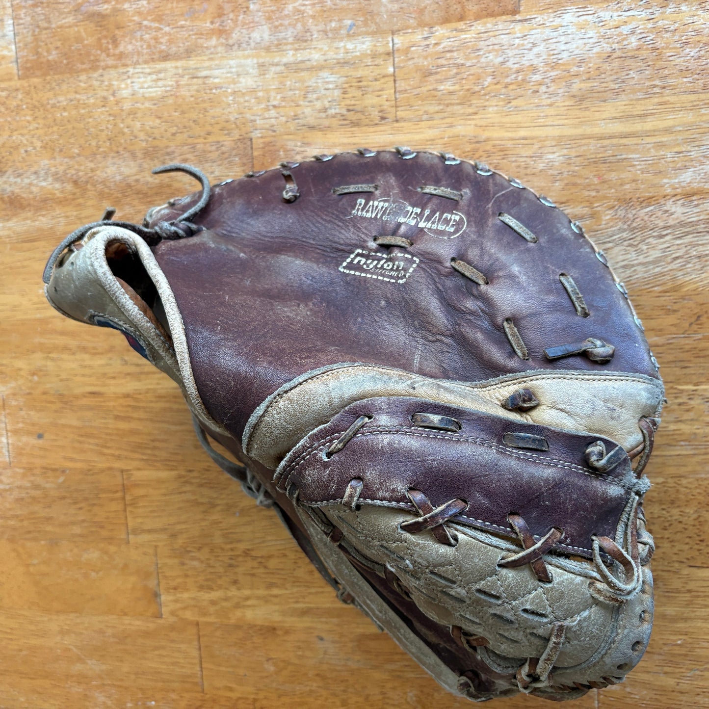 Rawlings RCM30A Vintage Catchers Mitt 33” Brown Leather RHT Baseball Glove Korea