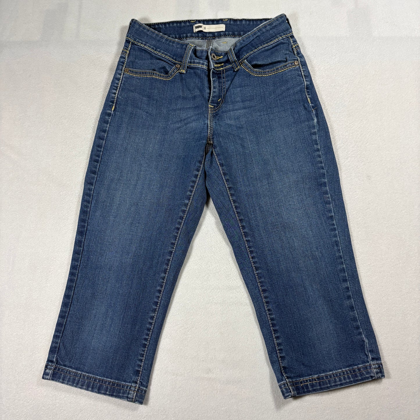 Levi’s 515 Jeans Womens Size 6 Blue Mid Rise Stretch Denim Capri Cropped Pants
