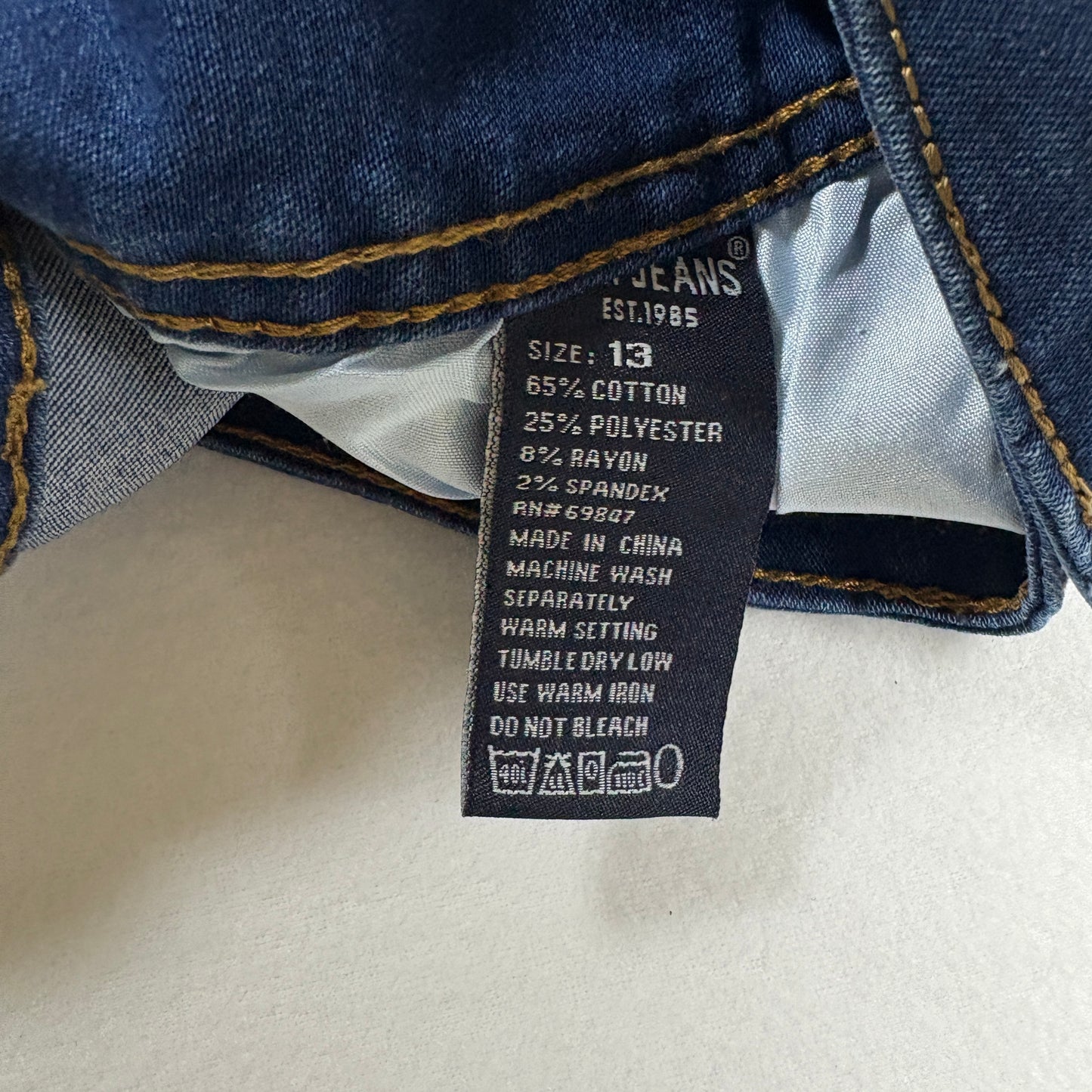 Daily Jeans Women’s 13 Dark Wash Skinny Stretch Denim Mid Rise Triple Button