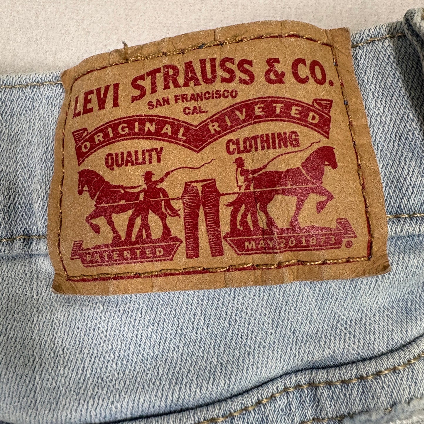 Levi’s Womens 724 High Rise Straight Jeans 29 Light Wash Distressed Y2K Grunge