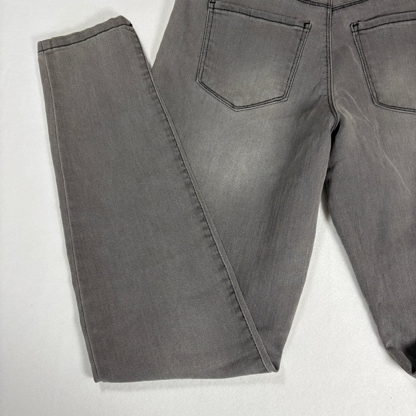 Style & Co Denim Women’s Jeans Size 4 Gray Skinny Leg Embroidered Stretch Pants
