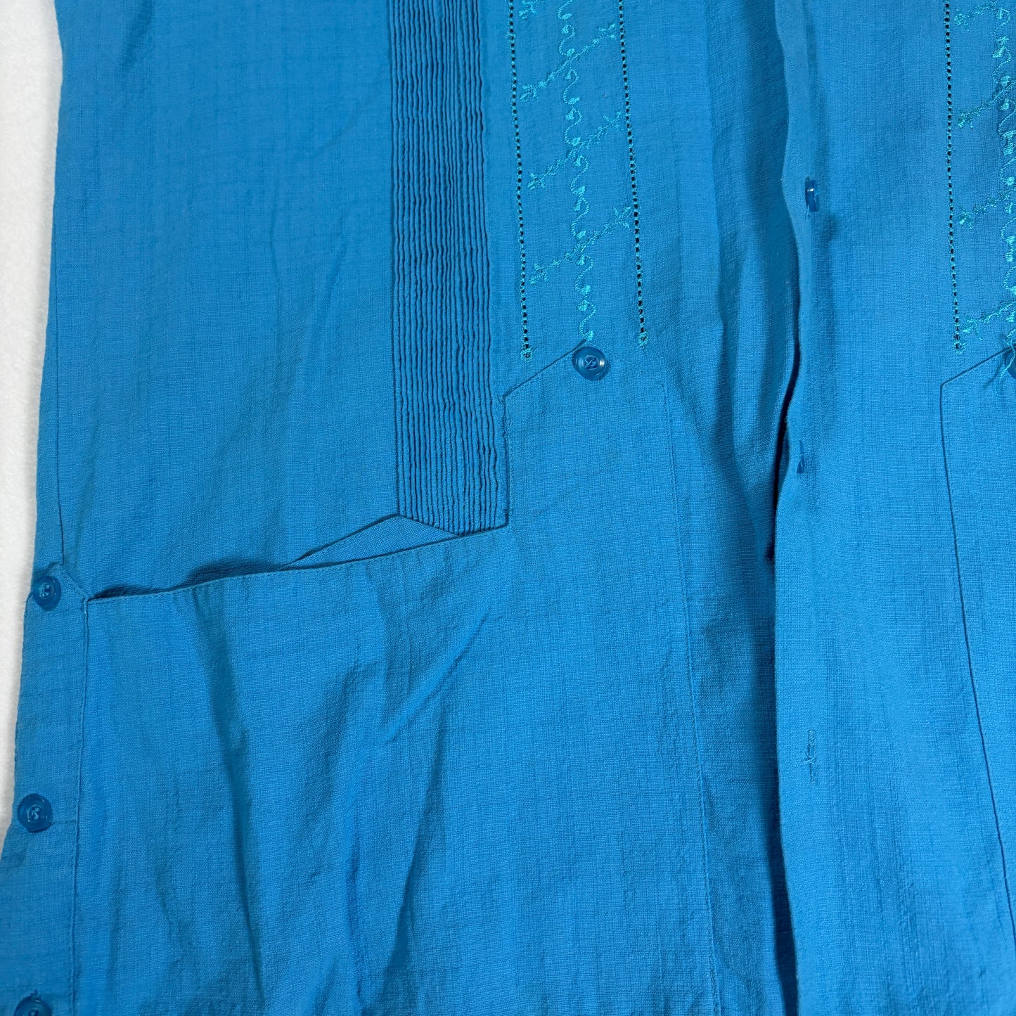Yucal Guayabera Shirt 42 Blue Short Sleeve Embroidered Cuban Mexico Pockets